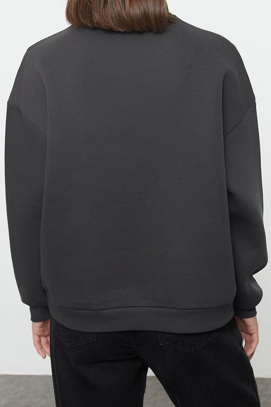 Oversize Dik Yaka Standart Geniş Kalıp Yarım Fermuarlı Kalın Polarlı Örme Sweatshirt