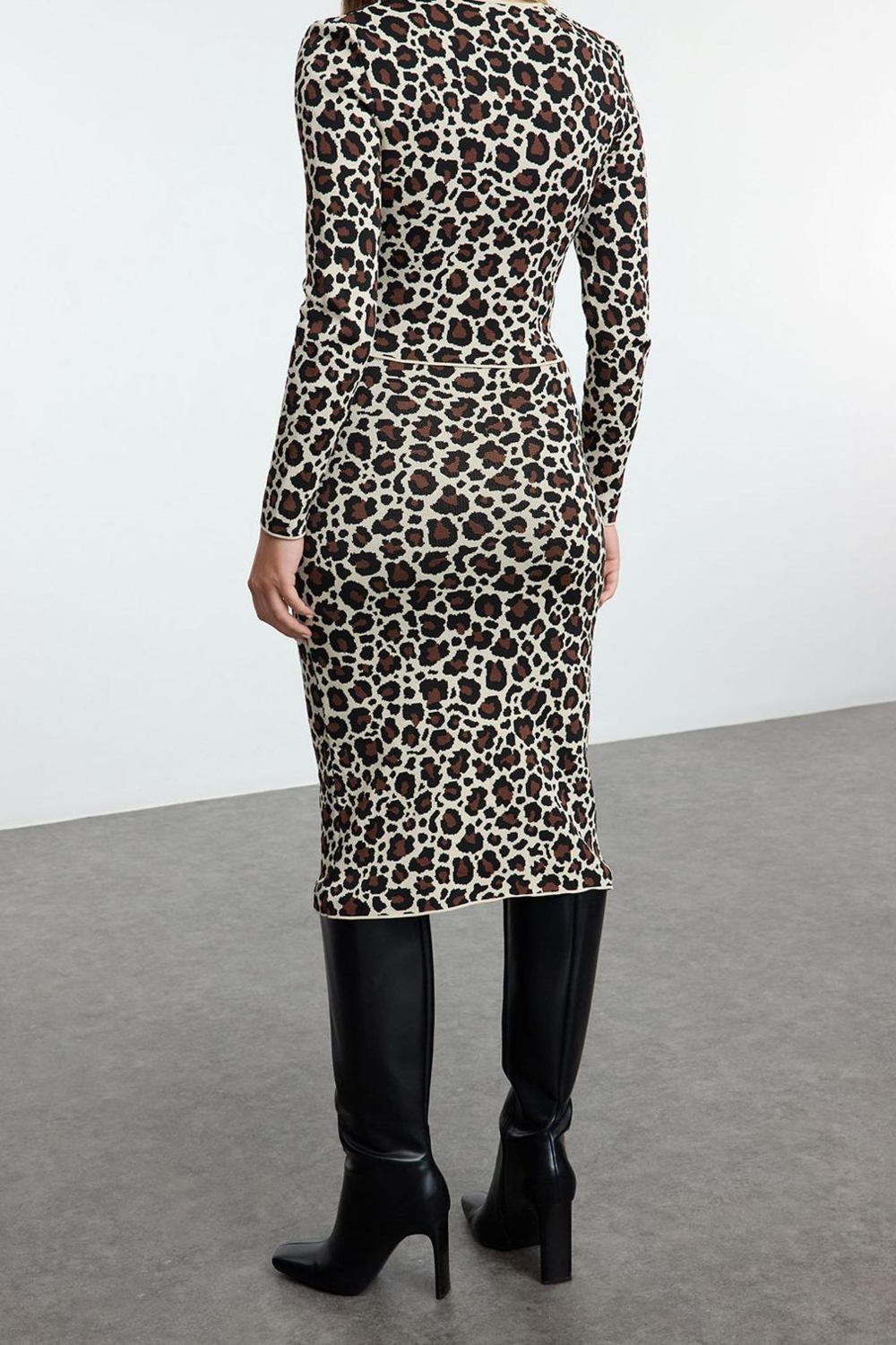 Tarz Kadın Modern Moda Normal Bel Boru Paça Kare Yaka Leopar Desenli Triko Alt-Üst Takım