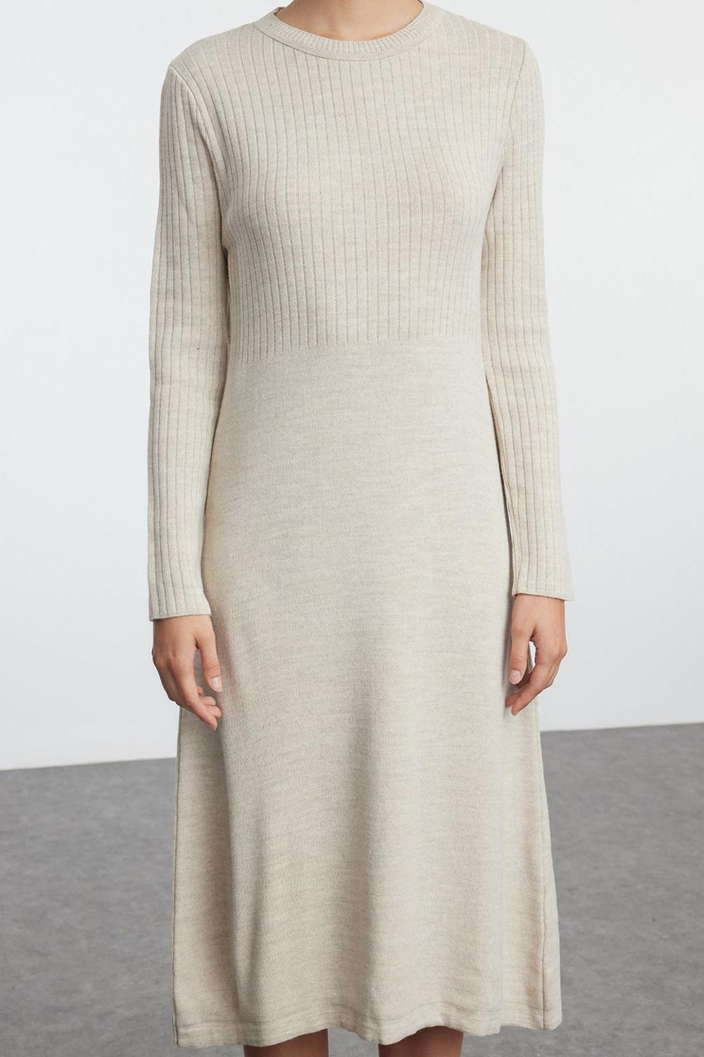 Moda Stil Oversize Dik Yaka Midi Boy Triko Süper Geniş Kalıp Süveterli Elbise