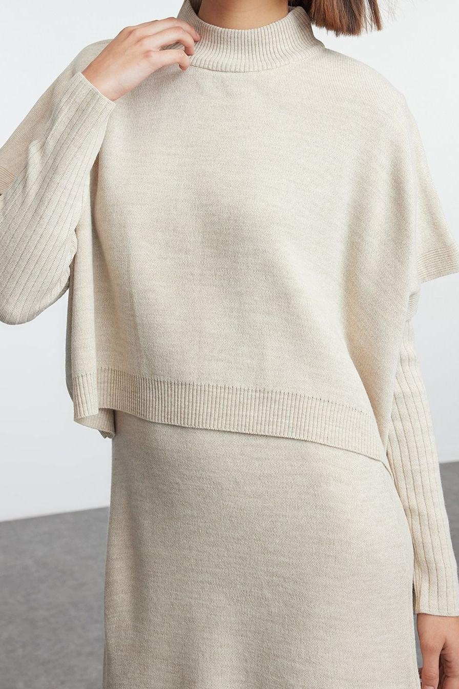 Moda Stil Oversize Dik Yaka Midi Boy Triko Süper Geniş Kalıp Süveterli Elbise