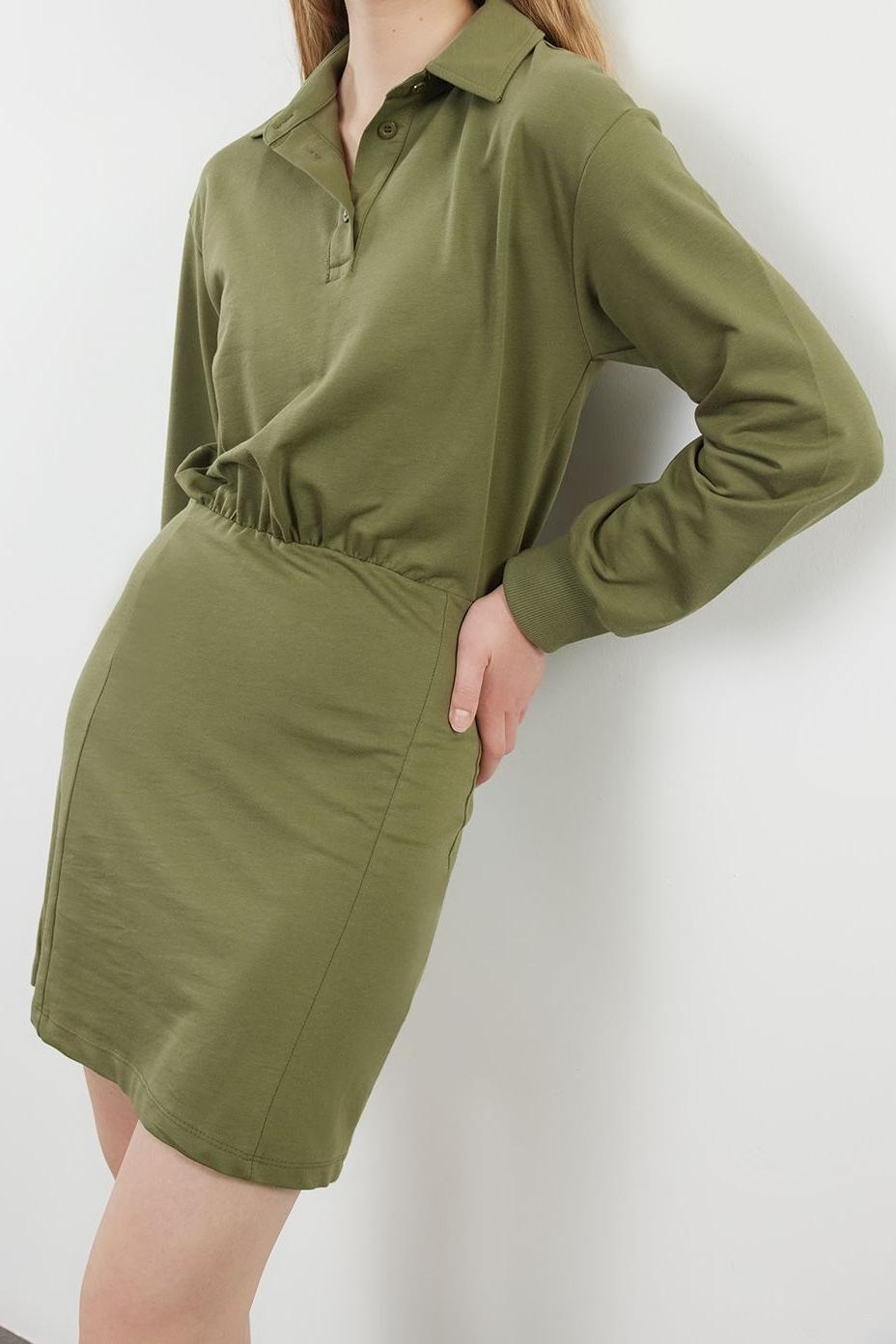 Moda Stil Regular Polo Yaka Mini Boy Düz Vücuda Oturan Örme Elbise