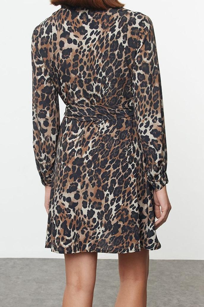 Moda Stil Regular Gömlek Yaka Mini Boy Kuşaklı Leopar Desen Astarlı Dokuma Gömlek Elbise