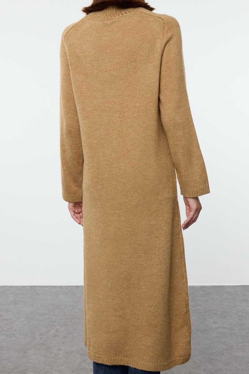 Moda Stil Relaxed Yarım Balıkçı Yaka Maxi Boy Tesettür Yumuşak Dokulu lı Triko Tunik Elbise