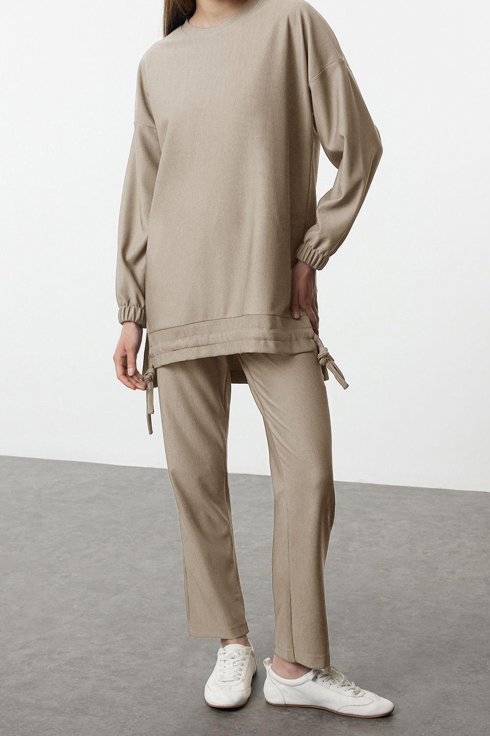 Tarz Kadın Modern Moda Normal Bel Boru Paça Kapüşonlu Stoper Detaylı Oversize Örme Alt-Üst Takım