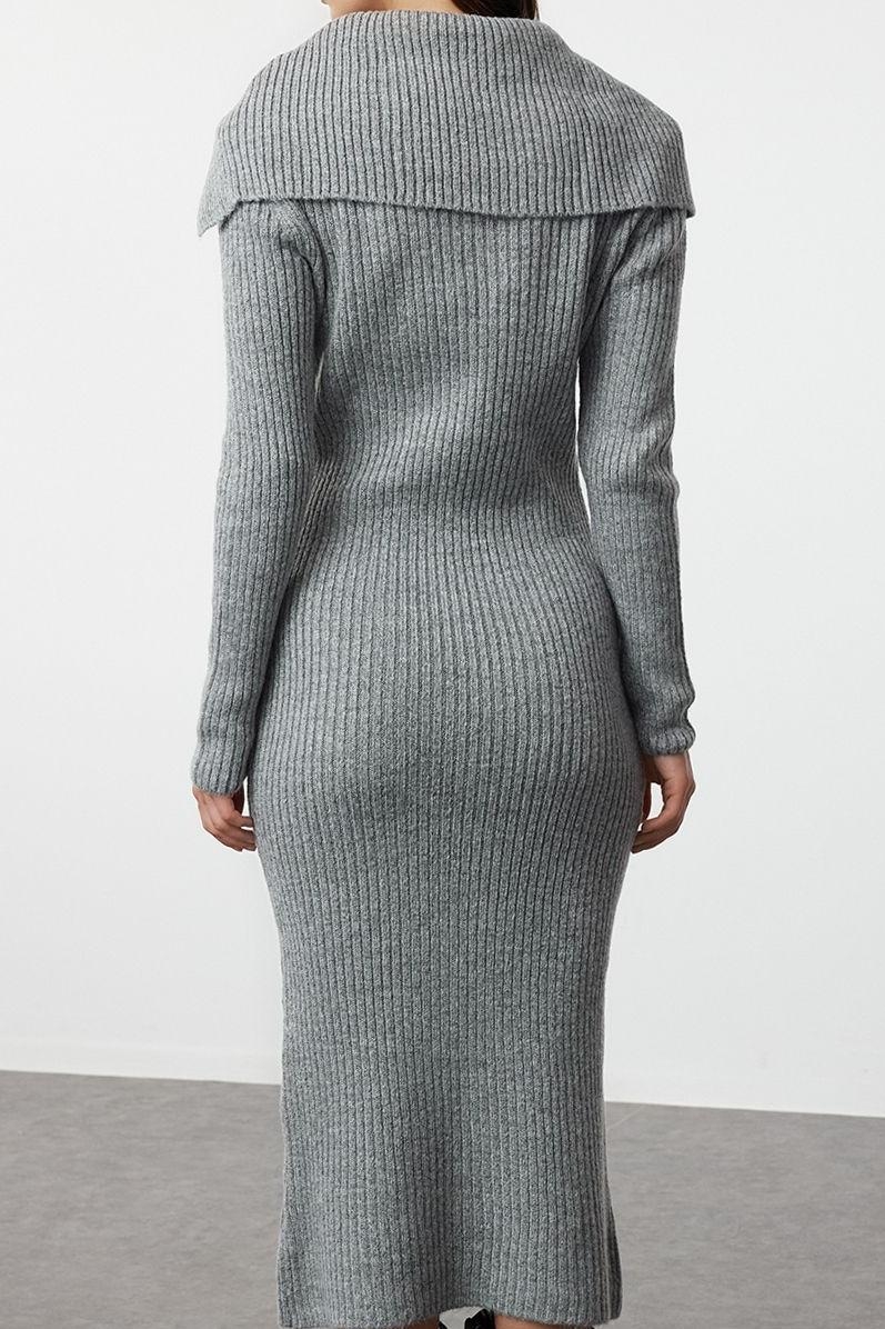 Moda Stil Regular Carmen Yaka Midi Boy Triko Yumuşak Dokulu Devrik Yaka Elbise