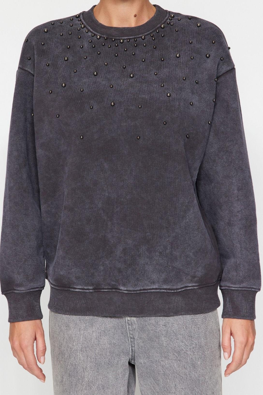Regular Bisiklet Yaka Düşük Kol Regular Eskitme Kalın Polarlı İnci Detaylı Örme Sweatshirt