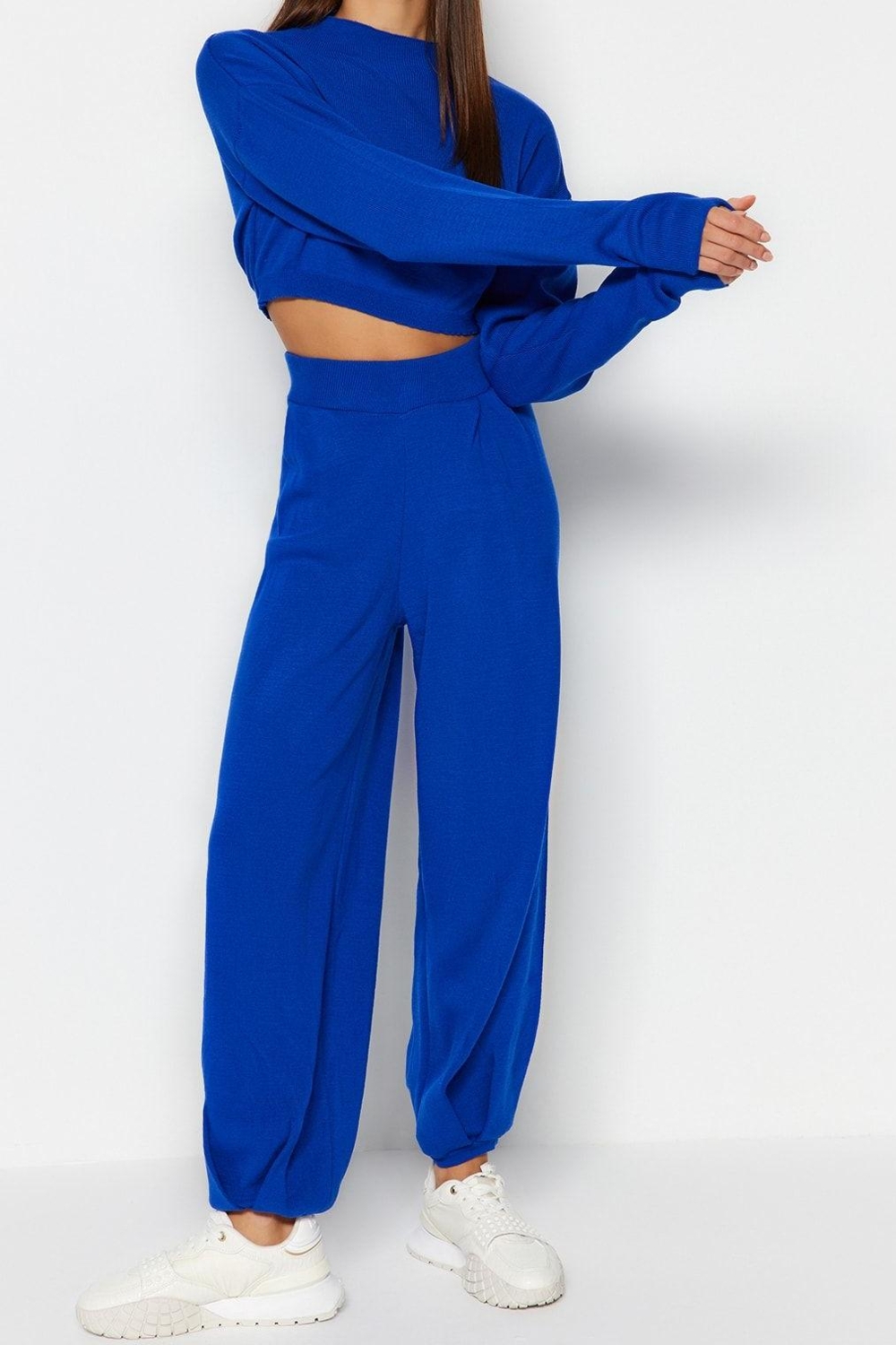Tarz Kadın Normal Bel Boru Paça Yarım Balıkçı Yaka Süper Crop Jogger Pantolonlu Triko Alt-Üst Takım