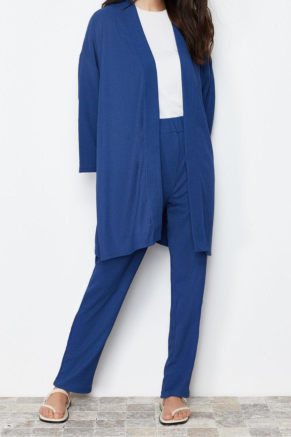 Tarz Kadın Normal Bel Boru Paça V Yaka Oversize Dokulu Bürümcük Örme Kimono Pantolon Alt-Üst Takım