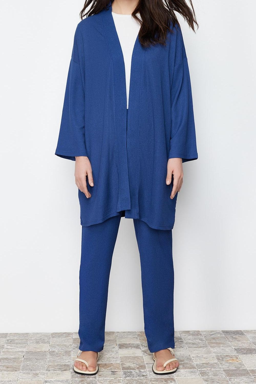 Tarz Kadın Normal Bel Boru Paça V Yaka Oversize Dokulu Bürümcük Örme Kimono Pantolon Alt-Üst Takım