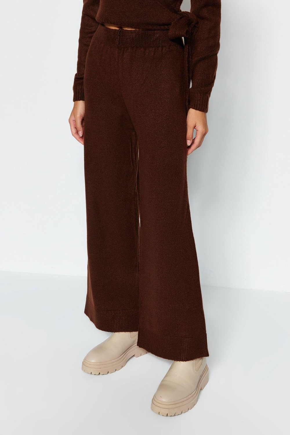 Tarz Kadın Modern Moda Normal Bel Boru Paça V Yaka Crop Kruvaze Bağlama Detaylı Triko Alt-Üst Takım
