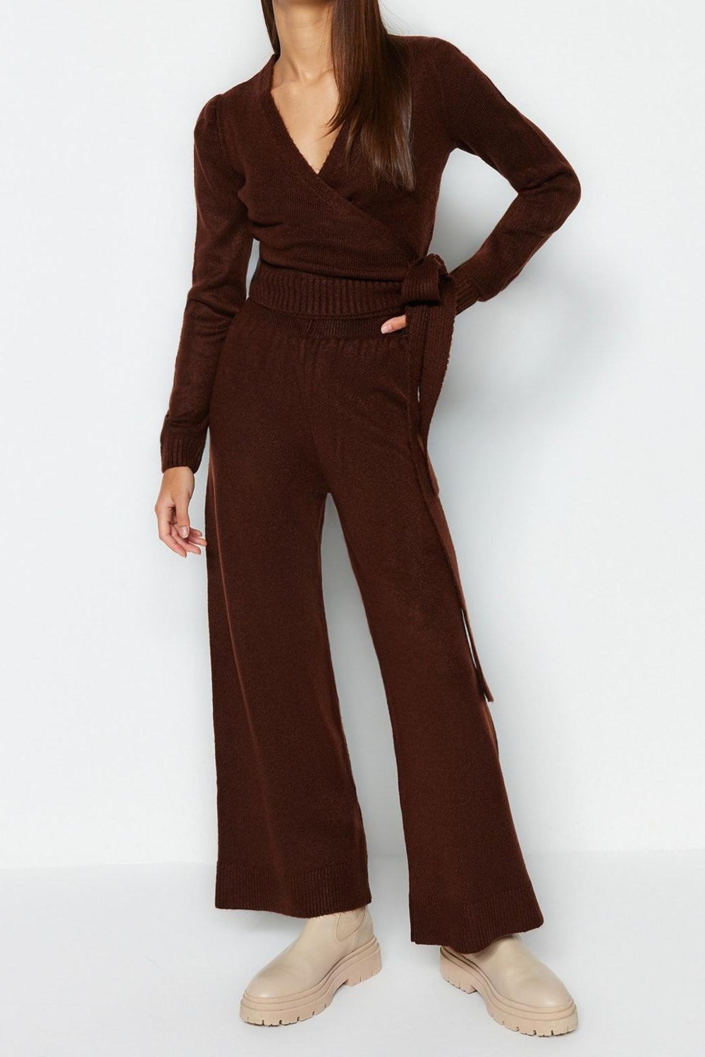 Tarz Kadın Modern Moda Normal Bel Boru Paça V Yaka Crop Kruvaze Bağlama Detaylı Triko Alt-Üst Takım