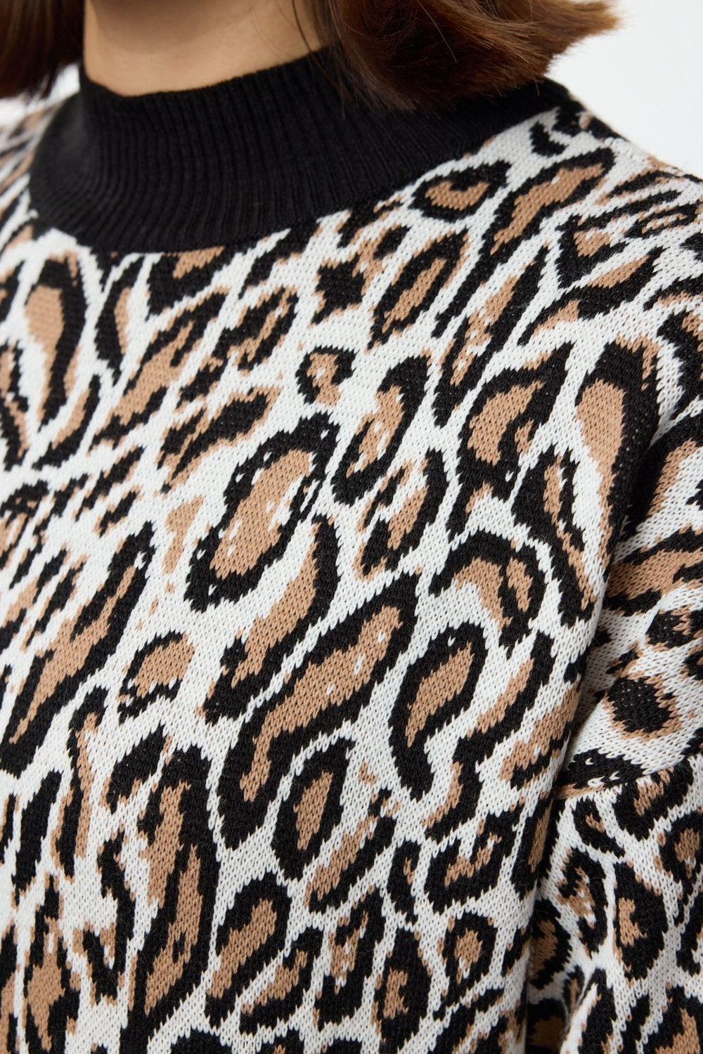 Moda Stil Regular Dik Yaka Maxi Boy Tesettür Leopar Desenli Triko Elbise
