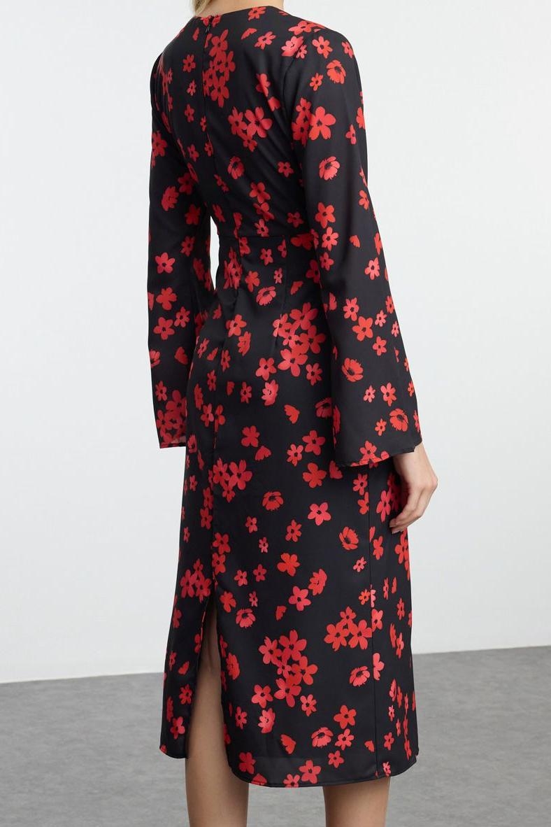 Moda Stil Regular V Yaka Midi Boy Çiçek Desenli A Kesim Bağlama Detaylı Saten Dokuma Elbise