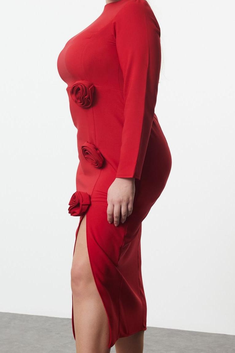 Moda Relaxed Bisiklet Yaka Midi Boy Büyük Beden Kayık Yakalı Yırtmaçlı Güllü Dokuma Elbise