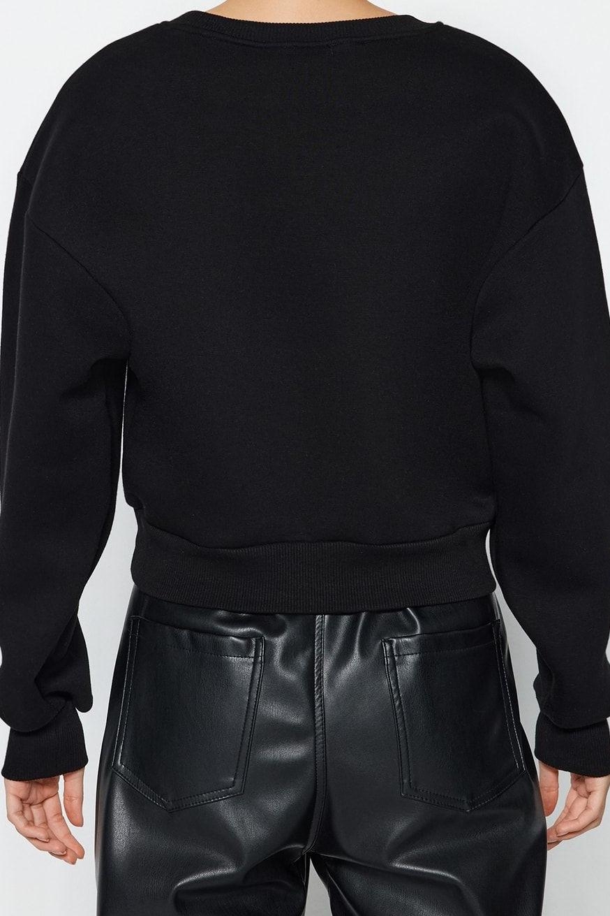 Tarz Crop Dik Yaka Düşük Kol Crop Rahat Kesim Crop Basic Kalın İçi polarlı Örme Sweatshirt
