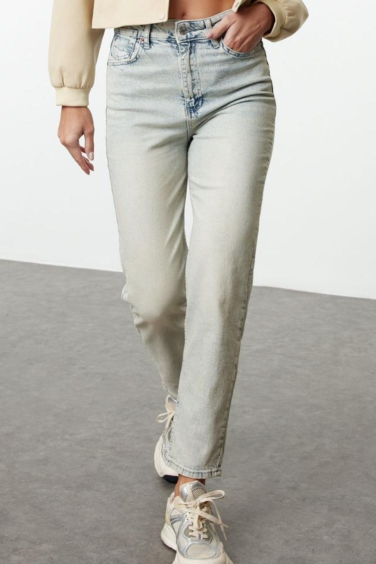 Stil Kadın Moda Denim Kot Pantolon Uzun Boru Paça Yüksek Bel Comfort Mom Jeans