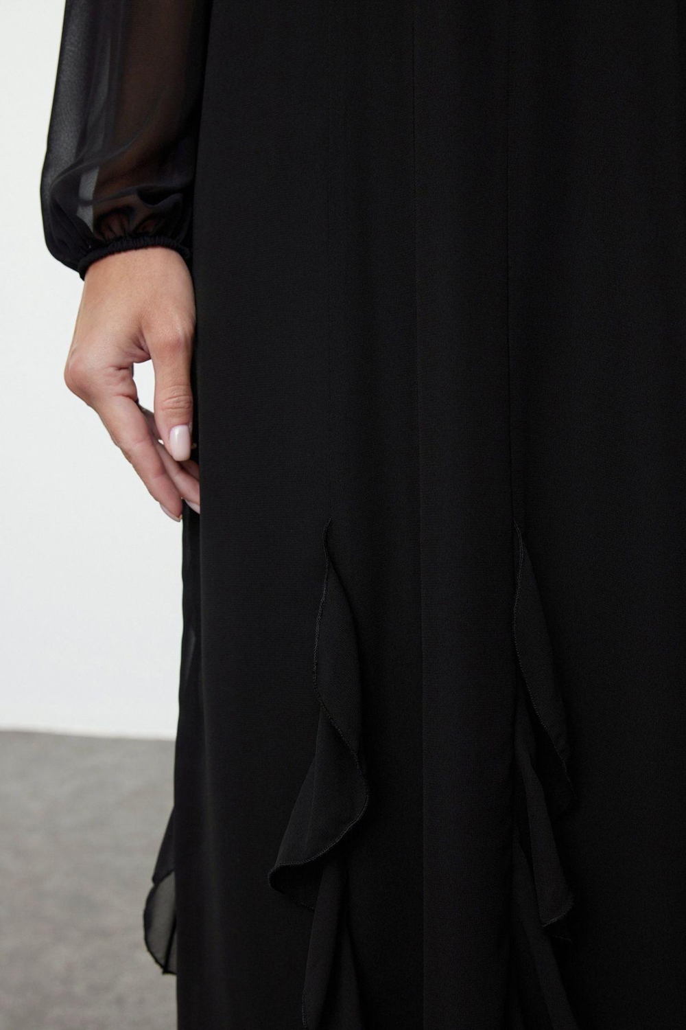 Moda Stil Regular V Yaka Midi Boy Fırfırlı Şifon Dokuma Elbise
