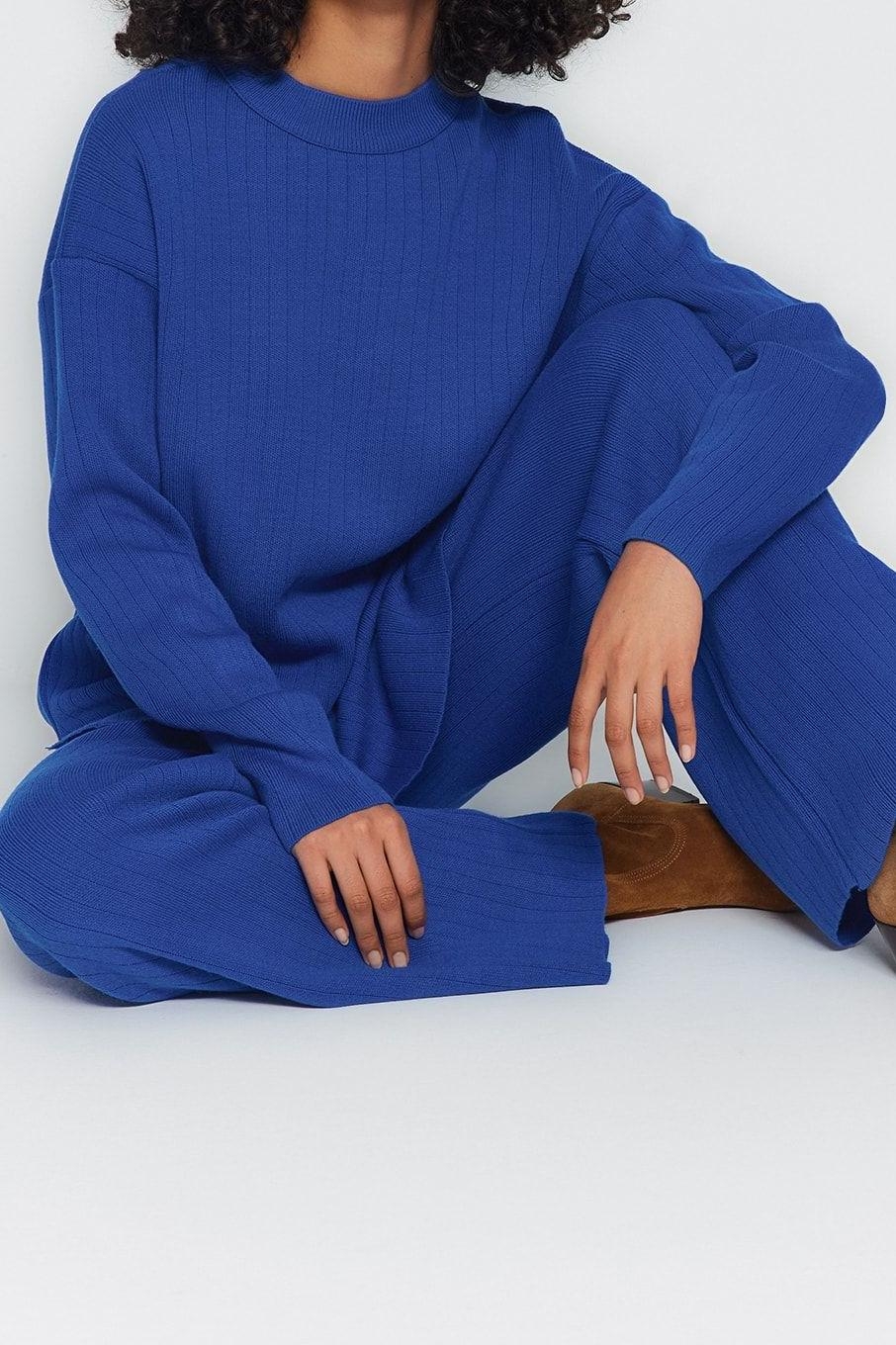 Tarz Kadın Modern Moda Yüksek Bel Geniş Paça Dik Yaka Geniş Kalıp Basic Triko Alt-Üst Takım