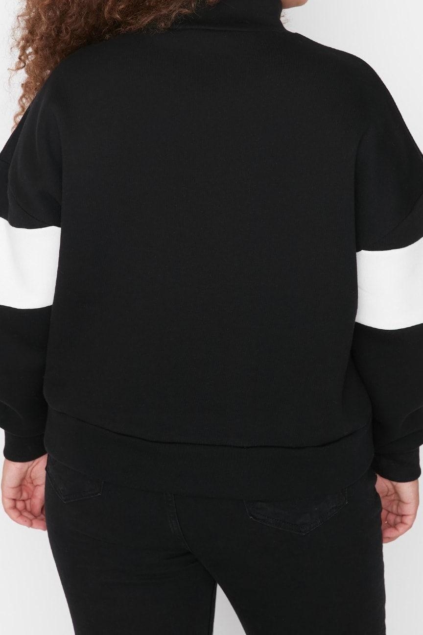 Büyük Beden Tarz Regular Dik Yaka Düşük Kol Regular Fermuarlı Kalın Şardonlu Örme Sweatshirt