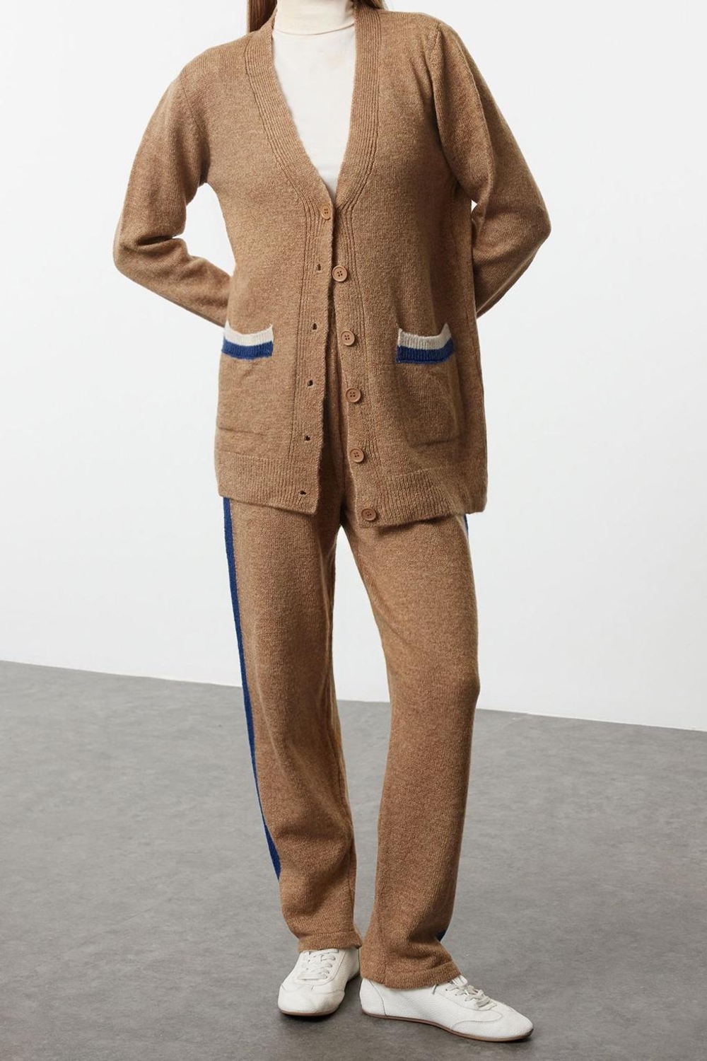 Tarz Kadın Modern Moda Normal Bel Boru Paça V Yaka Fitted Triko Alt-Üst Takım
