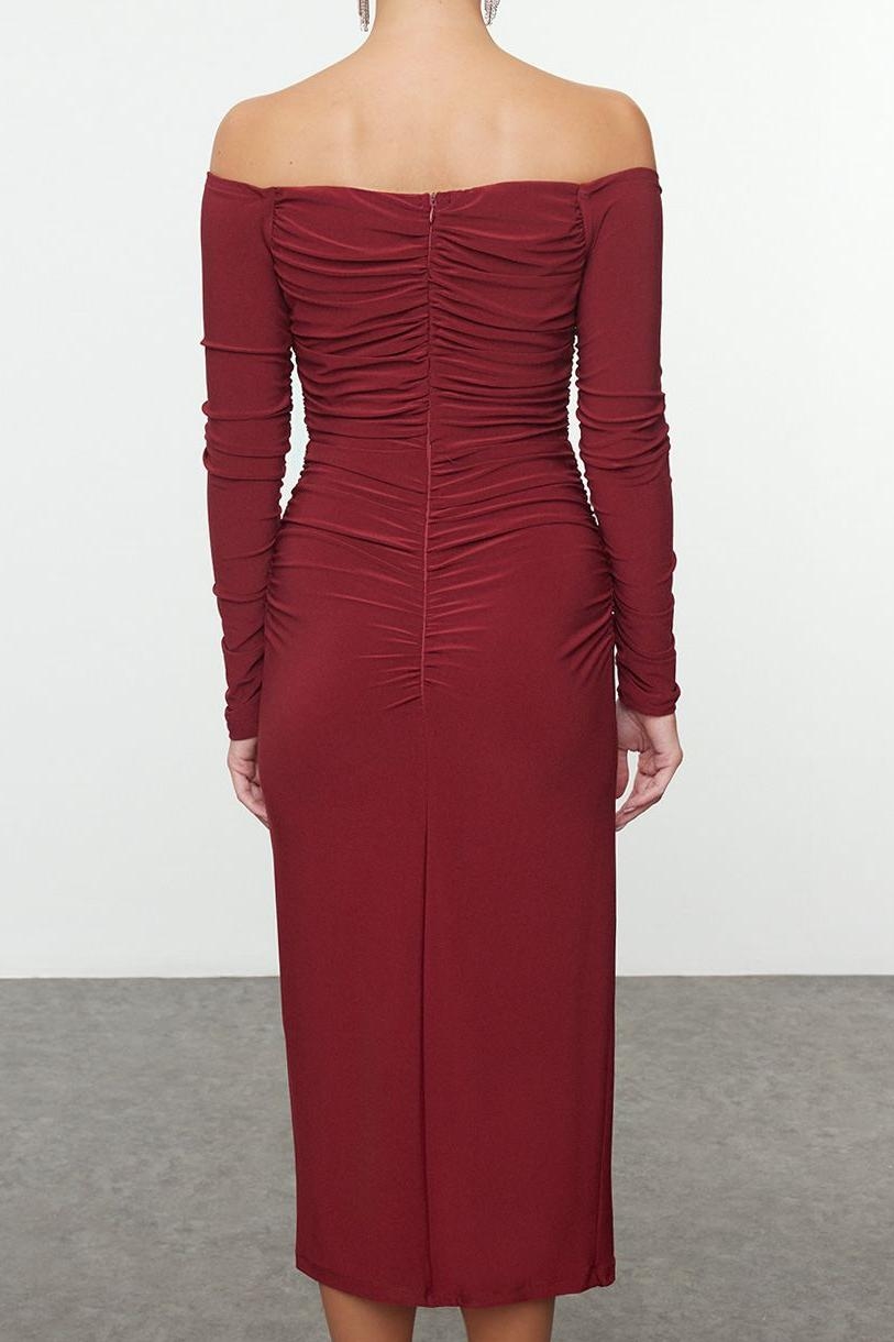 Moda Stil Fitted Carmen Yaka Midi Boy Vücuda Oturan Örme Elbise