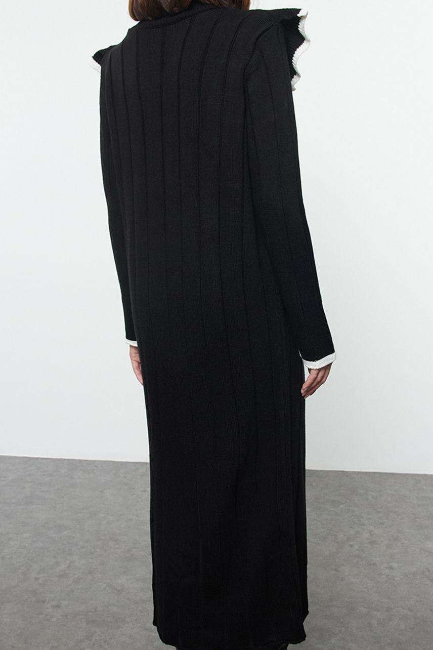 Moda Stil Relaxed Bisiklet Yaka Maxi Boy Tesettür Fırfır Detaylı Triko Elbise