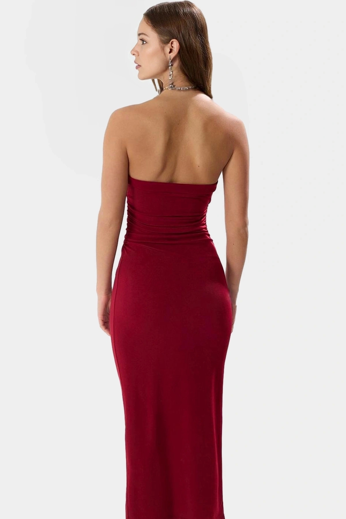 Kadın Maxi Bodycon Örme Elbise V Yaka İnce Askılı Yazlık Şık Günlük Kullanım Modern Tasarım