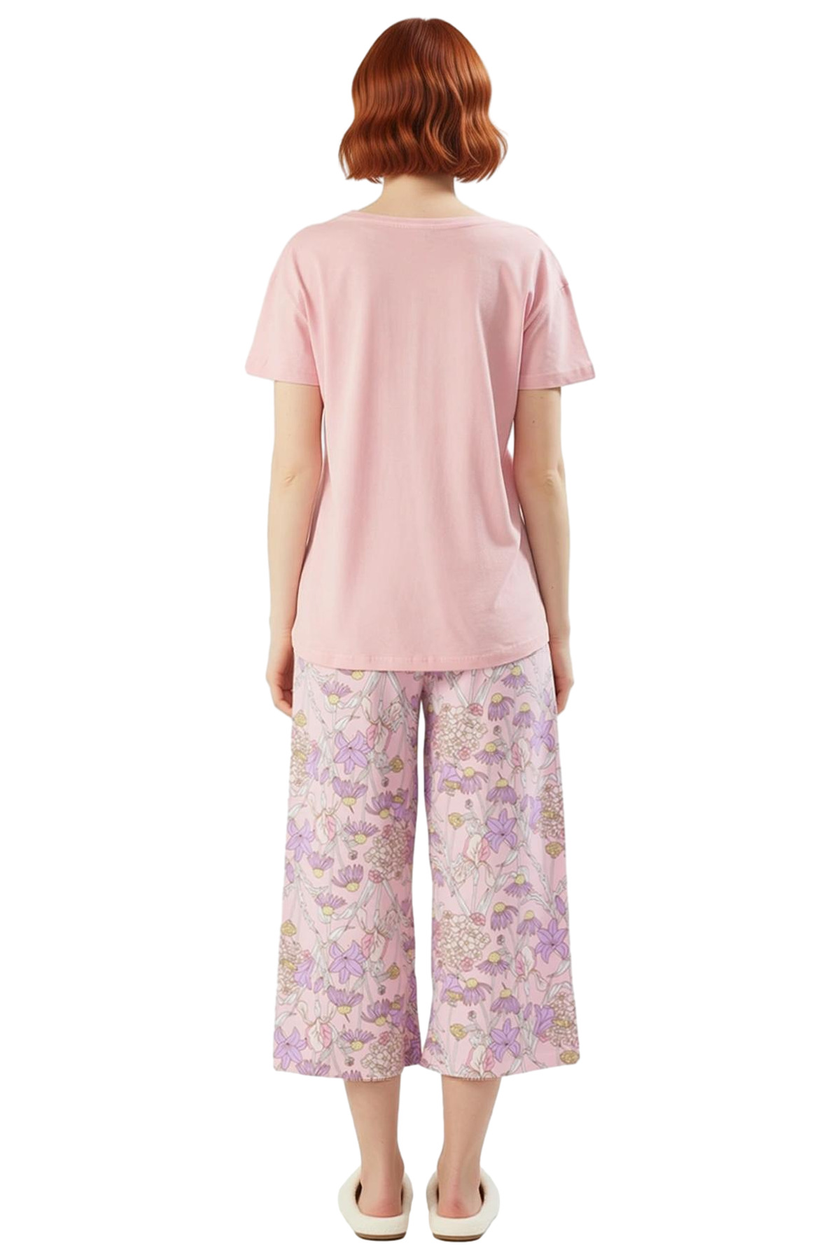 Kadın Çiçekli Kapri Pijama Takımı Rahat Örme Kumaş Kaliteli İşçilik Özel Tasarım Ve Şık