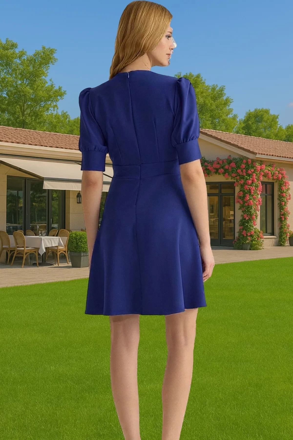 Kadın Mini Elbise V Yaka Balon Kol Belden Pili Detaylı Yazlık Günlük Kullanım Modern Tasarım