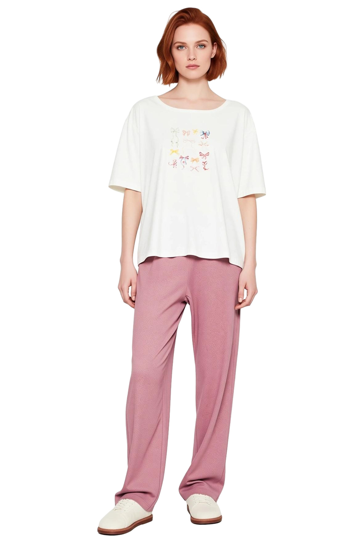 Kadın Rahat Pamuklu Pijama Takımı Kurdele Baskılı Örme Kumaş Modern Stil Seçkin Malzeme