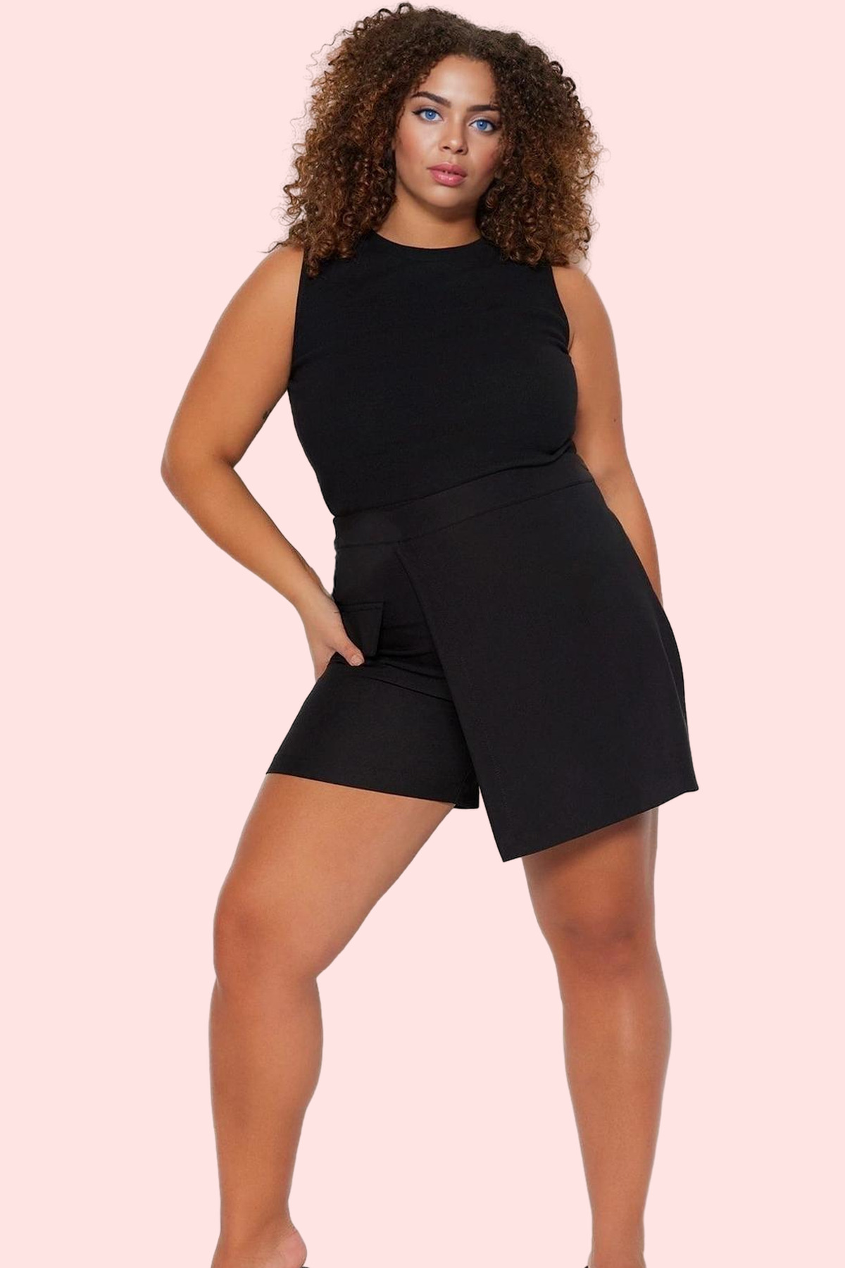 Alternative view of Kadın Düz Desen Şort Etek Polyester Günlük Casual Kombin Hafta Sonu Yaz Aylarının Vazgeçilmezi