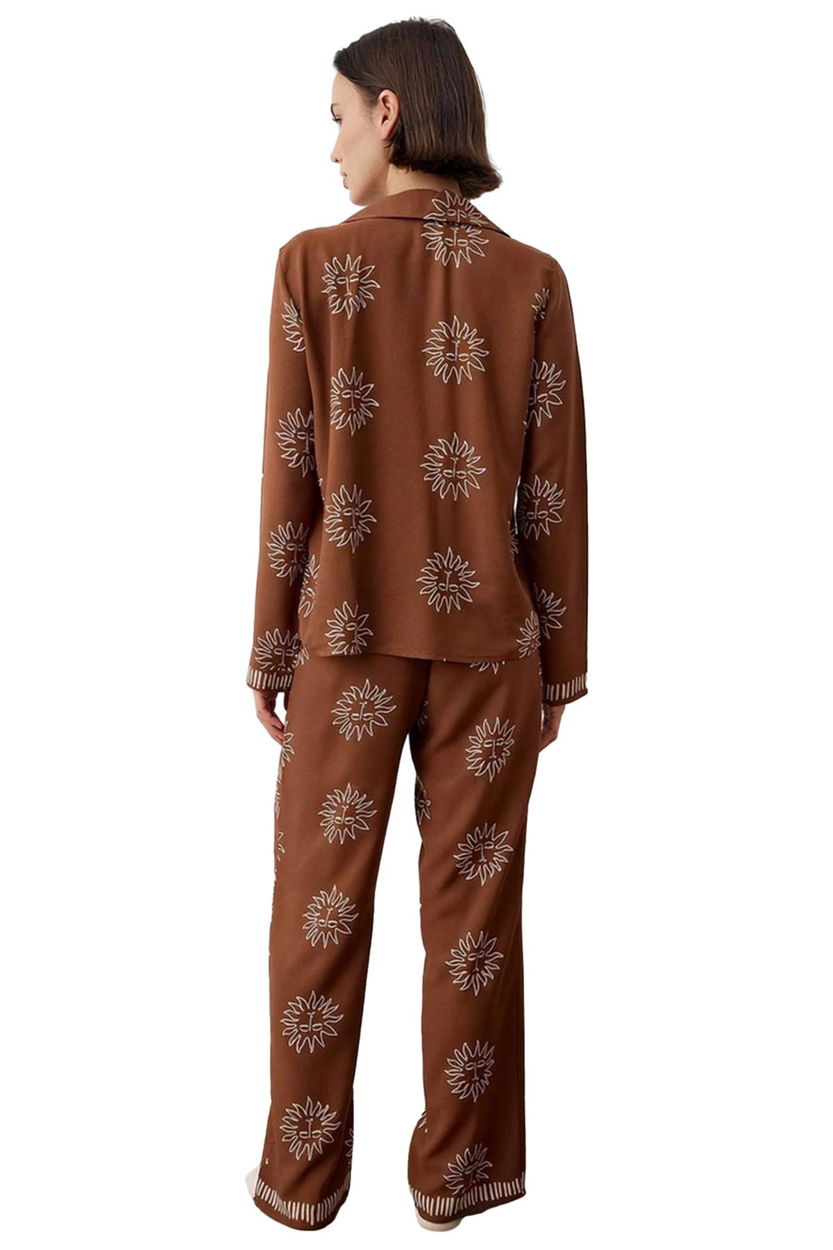 Kadın Güneş Desenli Viskon Pijama Takımı Kış Mevsimi İçin Rahat Ve Şık Kaliteli İşçilik