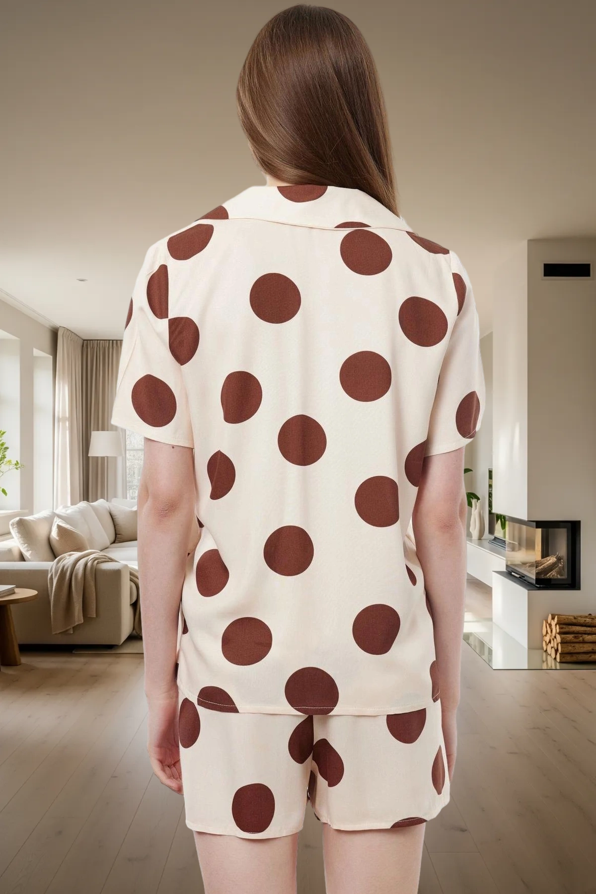 Kadın Puantiyeli Viskon Pijama Takımı Kısa Paça Şortlu Düğmeli Rahat Kalıp Uzun Ömürlü Ve Şık