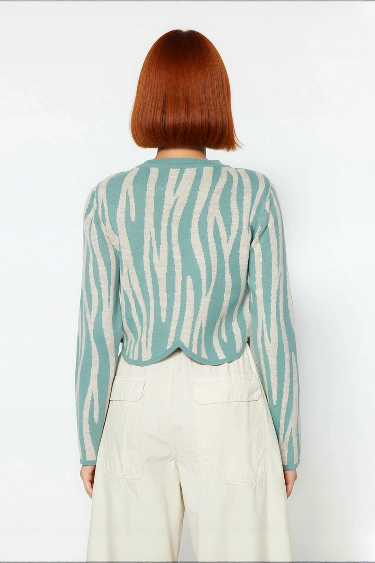 Kadın Basic Akrilik Regular Kalıp Crop Uzun Kollu Bisiklet Yaka Zebra Desenli Triko Kazak Kaliteli