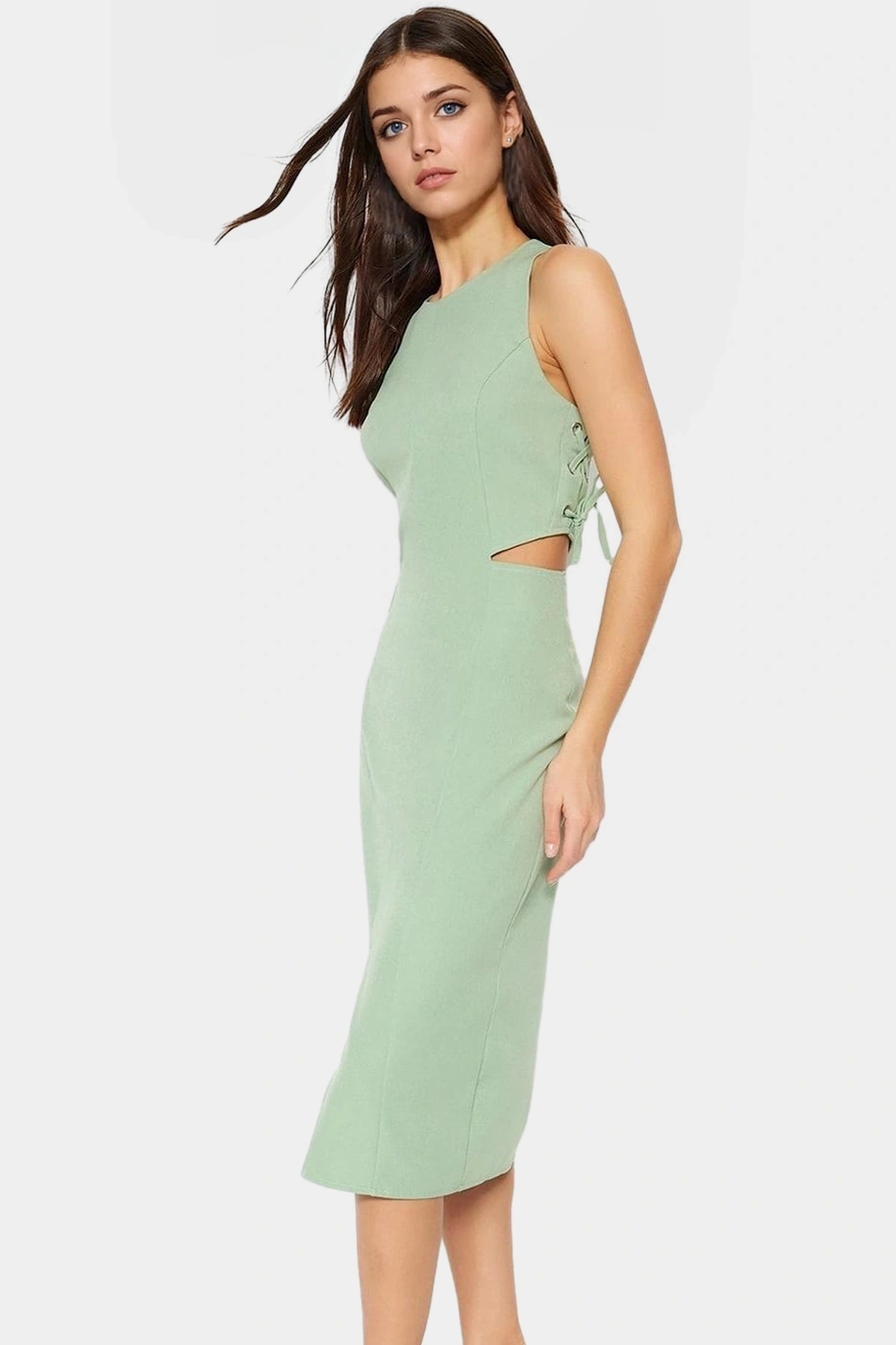 Kadın Yazlık Bodycon Elbise Midi Boy Kesim 87 Polyester 13 Elastan Cut Out Detaylı Günlük Kullanım
