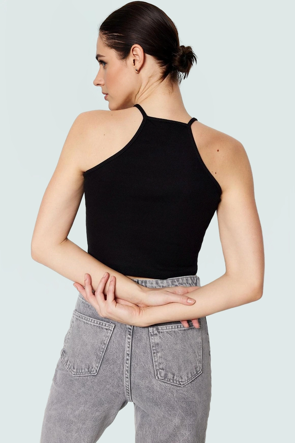 Taş Detaylı Crop Bluz Pamuklu Örme Fitted Kalıp Özel Tasarım Konforlu Kesim Seçkin Malzeme