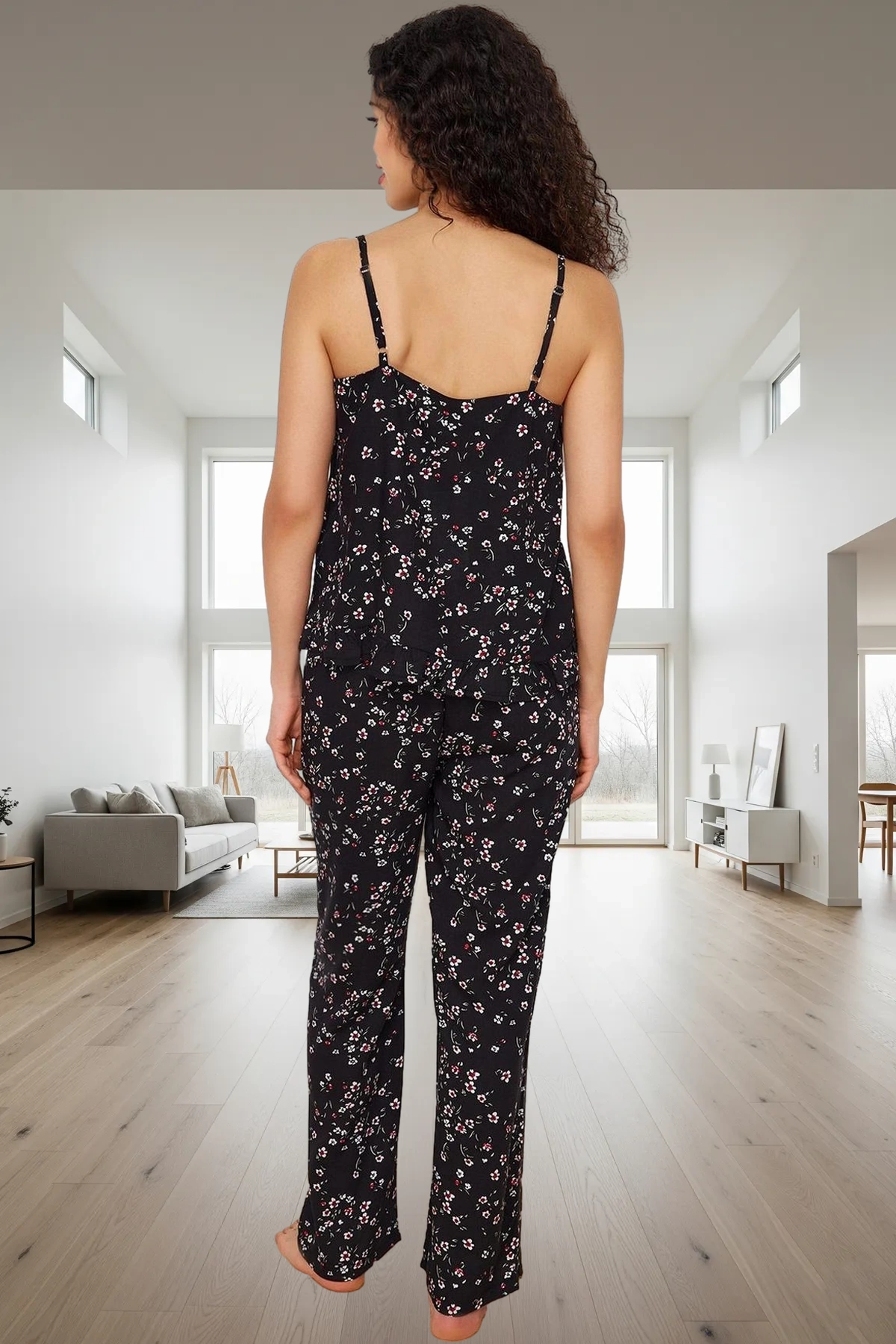 Kadın V Yaka Çiçekli İnce Askılı Viskoz Pijama Takımı Günlük Kullanım İçin Yüksek Kalite