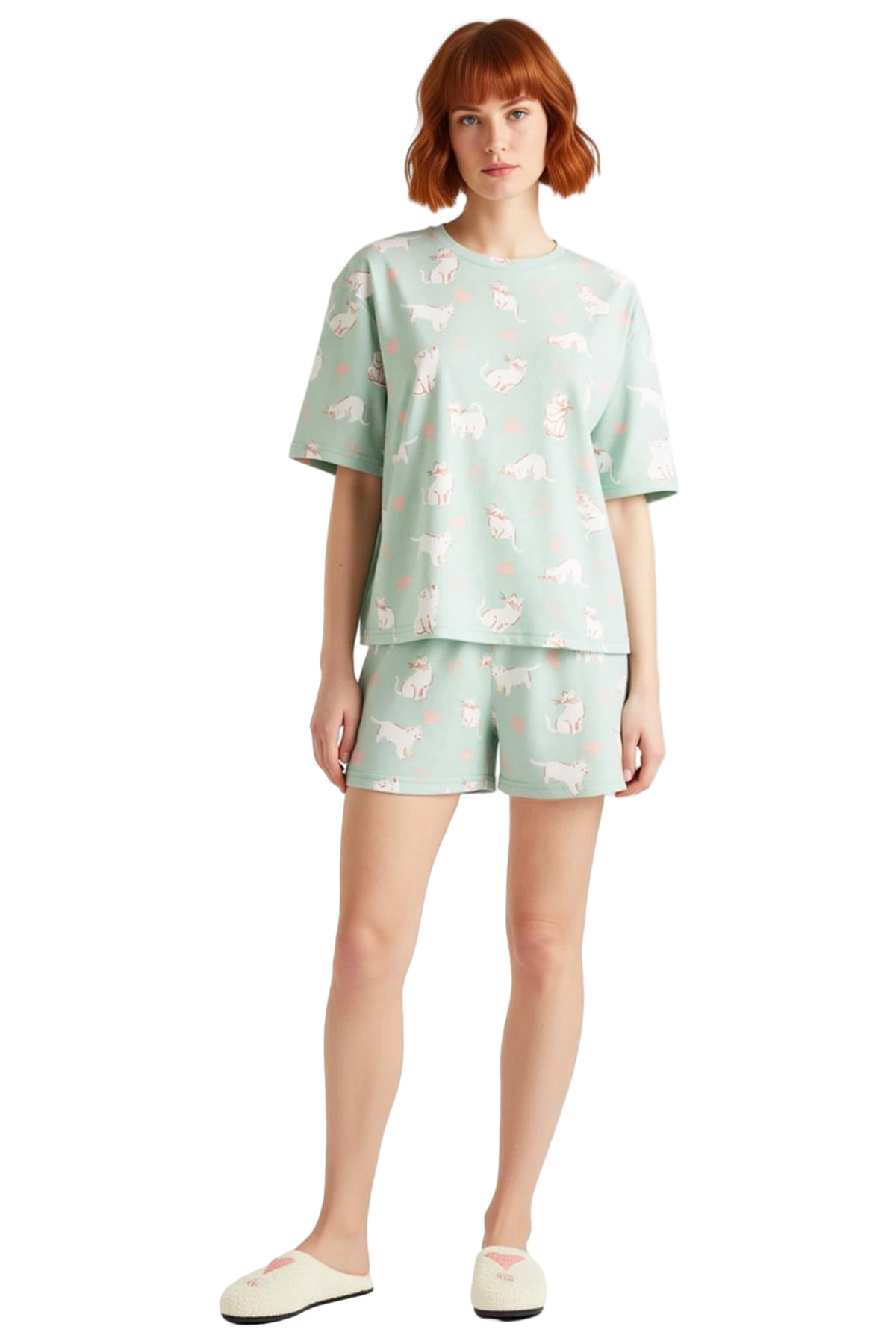 Kadın Regular Kalıp Kısa Kollu %100 Pamuklu Kedili Pijama Takımı Kaliteli İşçilik Rahat Kullanım