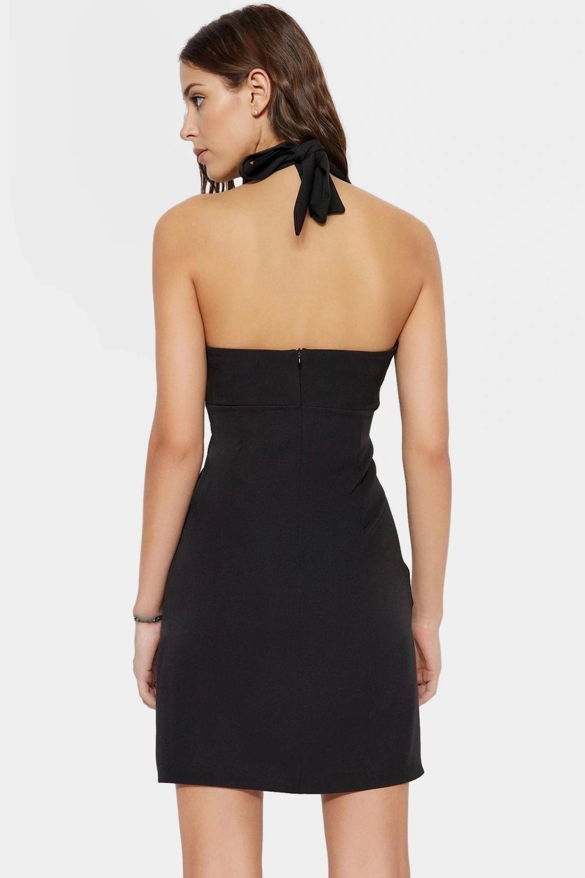 Kadın Bodycon Mini Elbise Boyundan Bağlamalı Modern Stil Dokuma Kumaş Yaz Aylarının Vazgeçilmezi